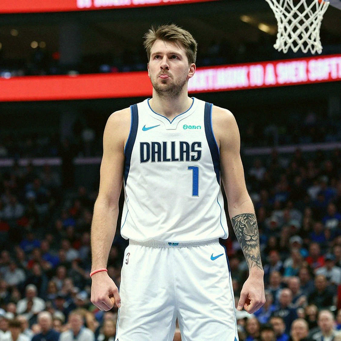 Đọc mùa giải thường niên NBA qua điều khoản 65 trận và nghệ thuật quản lý tải trọng