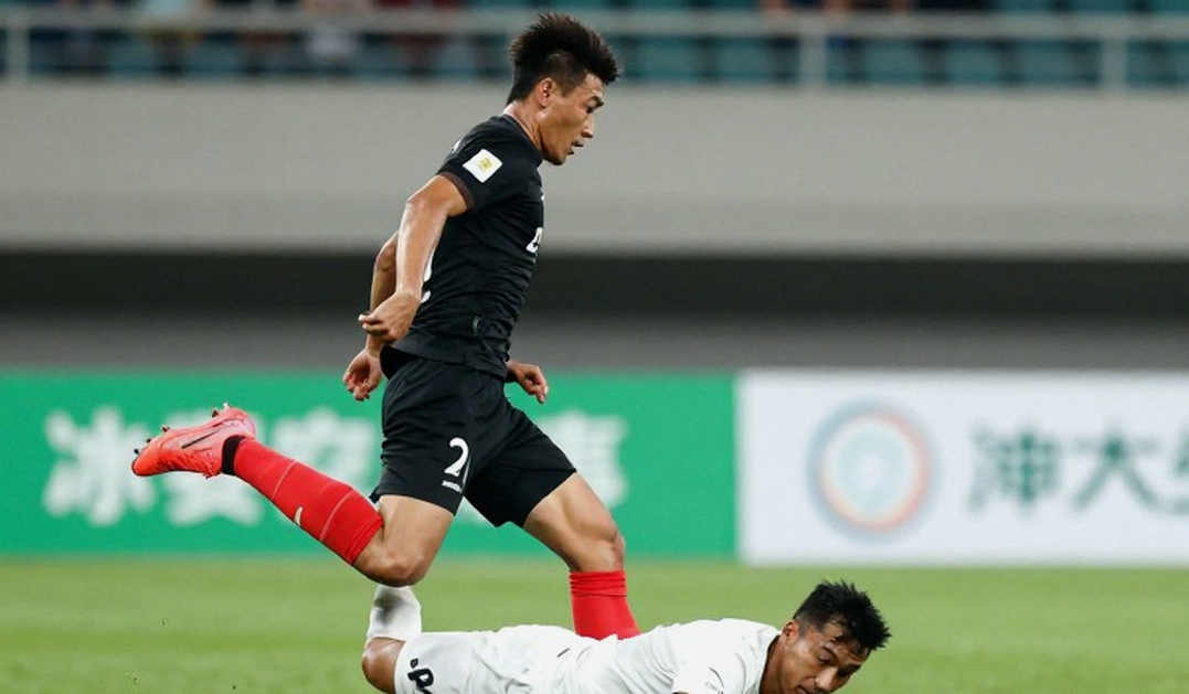 Lời Torreira sau đêm Trabzon gục ngã: Khi người Uruguay học cách đứng dậy bằng trái tim